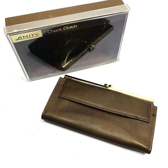 Amity Vintage Brown Cowhide Leather Clutch Checkbook Wallet Boxed - Picture 2 of 6